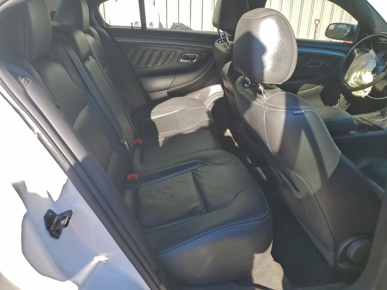 2014 FORD TAURUS SEL photo 10