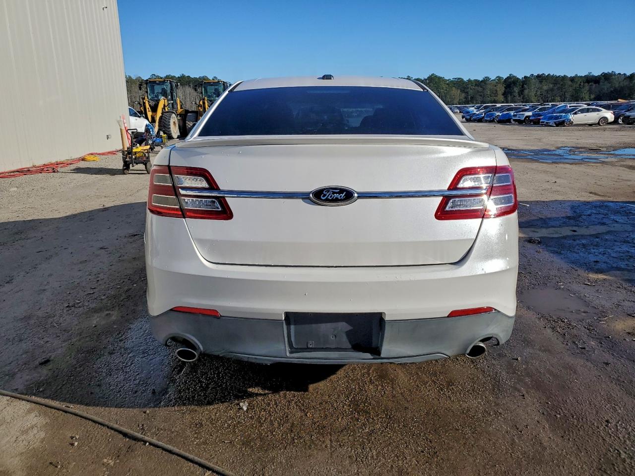 2014 FORD TAURUS SEL photo 6