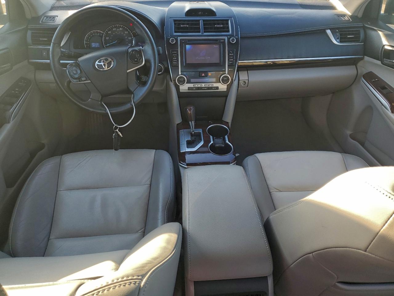 2012 TOYOTA CAMRY BASE photo 8