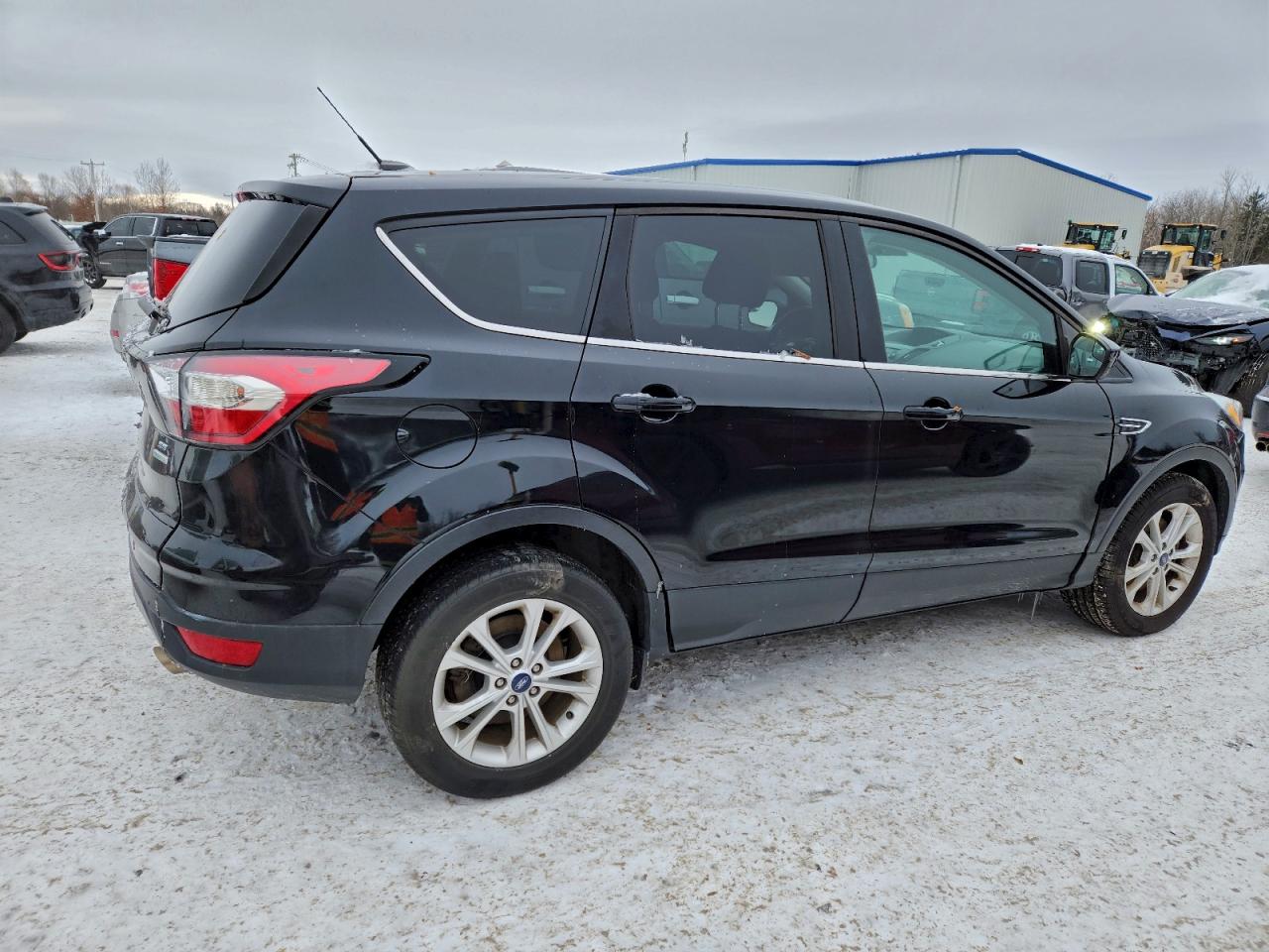 2017 FORD ESCAPE SE photo 3