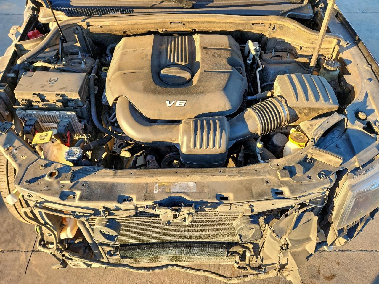 2015 JEEP GRAND CHEROKEE LAREDO photo 45
