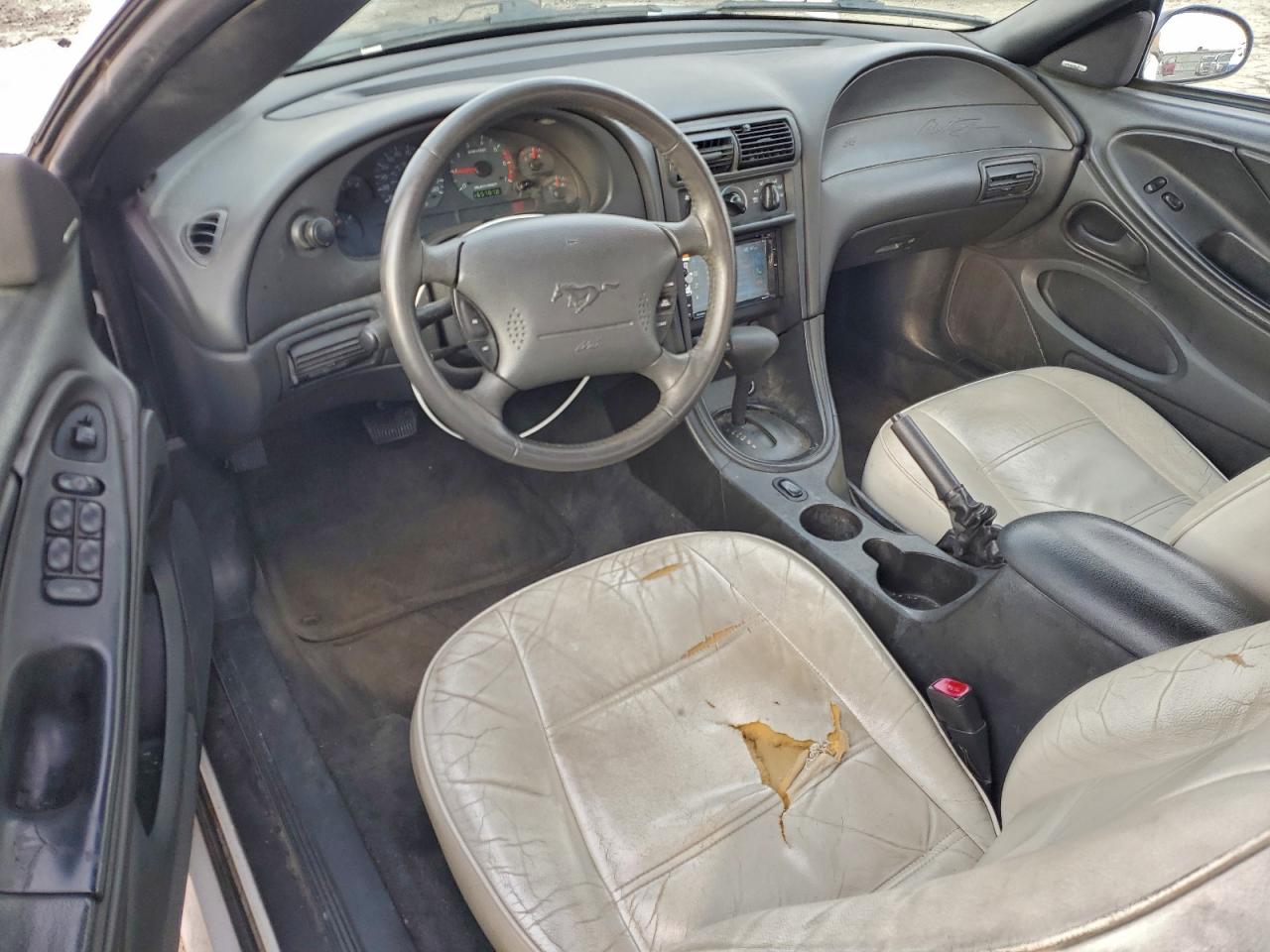 2004 FORD MUSTANG photo 15
