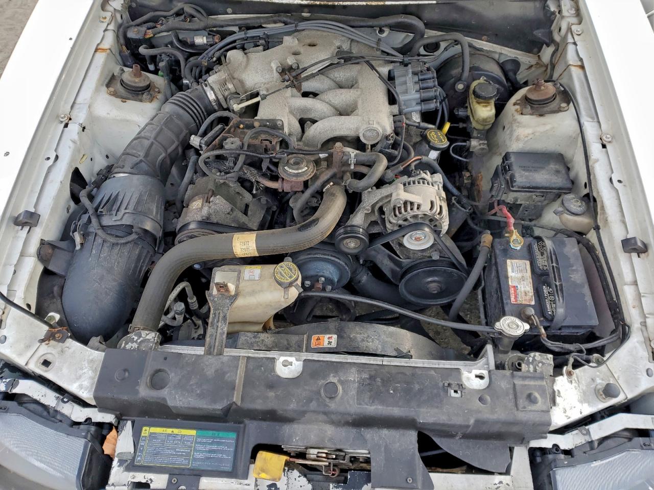 2004 FORD MUSTANG photo 21
