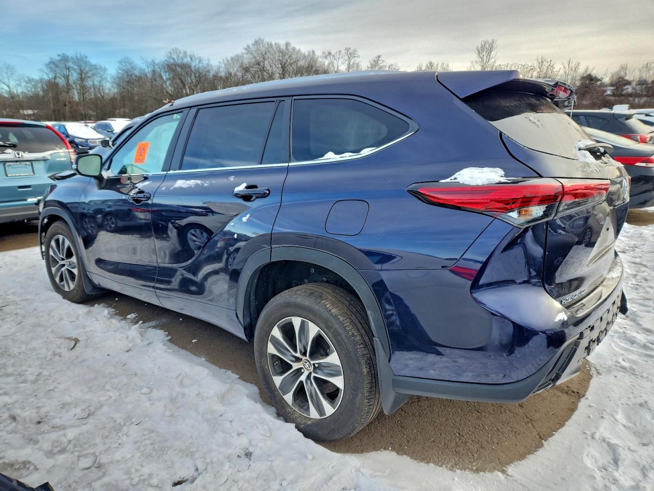 2023 TOYOTA HIGHLANDER L photo 4