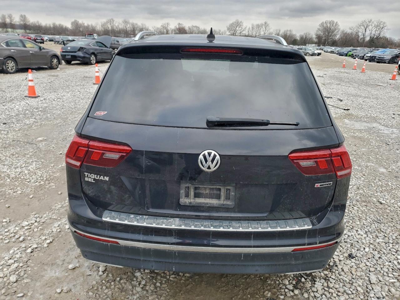 2020 VOLKSWAGEN TIGUAN SE photo 11