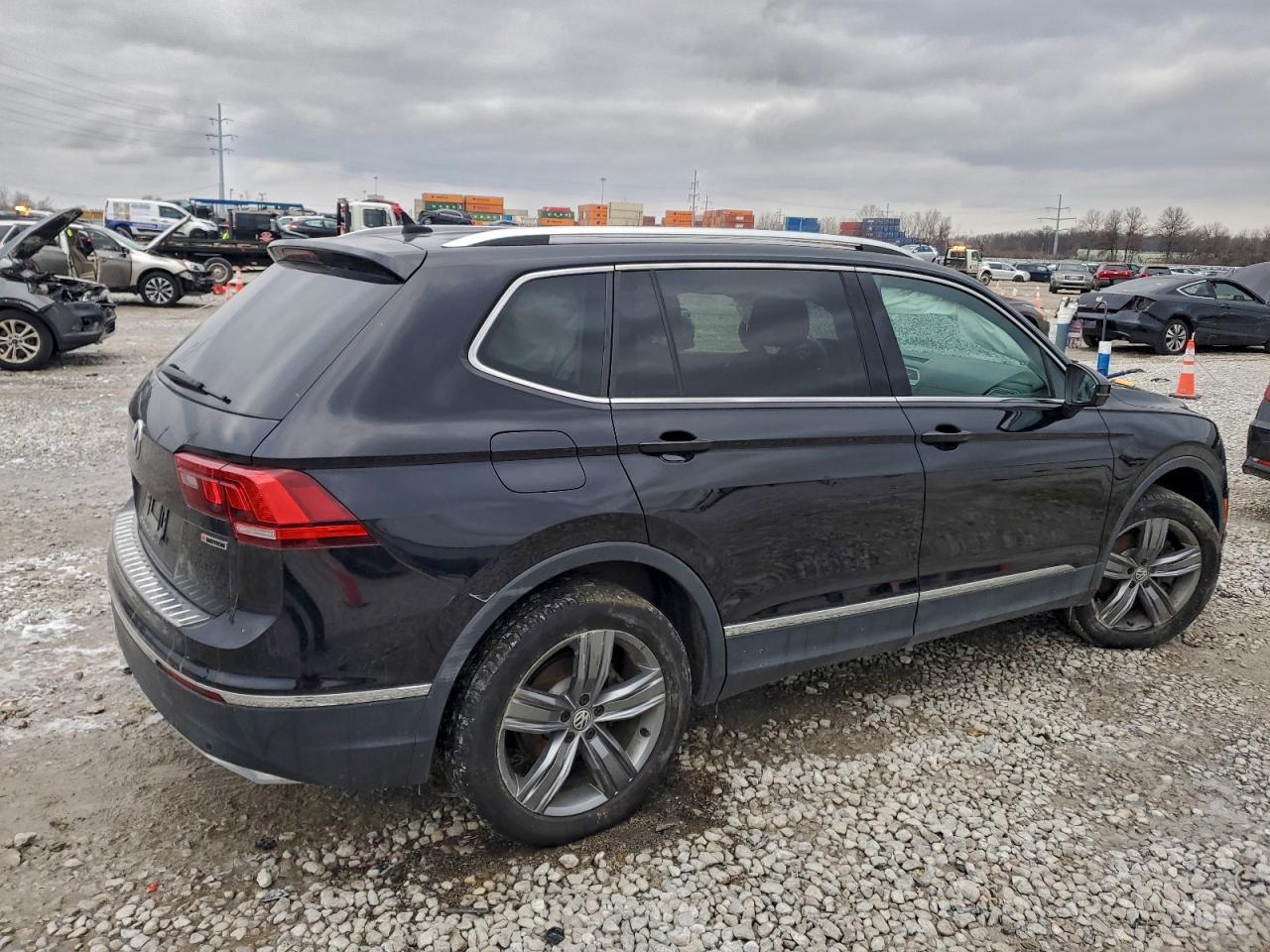 2020 VOLKSWAGEN TIGUAN SE photo 5