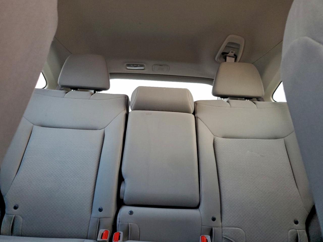 2015 HONDA CR-V LX photo 19