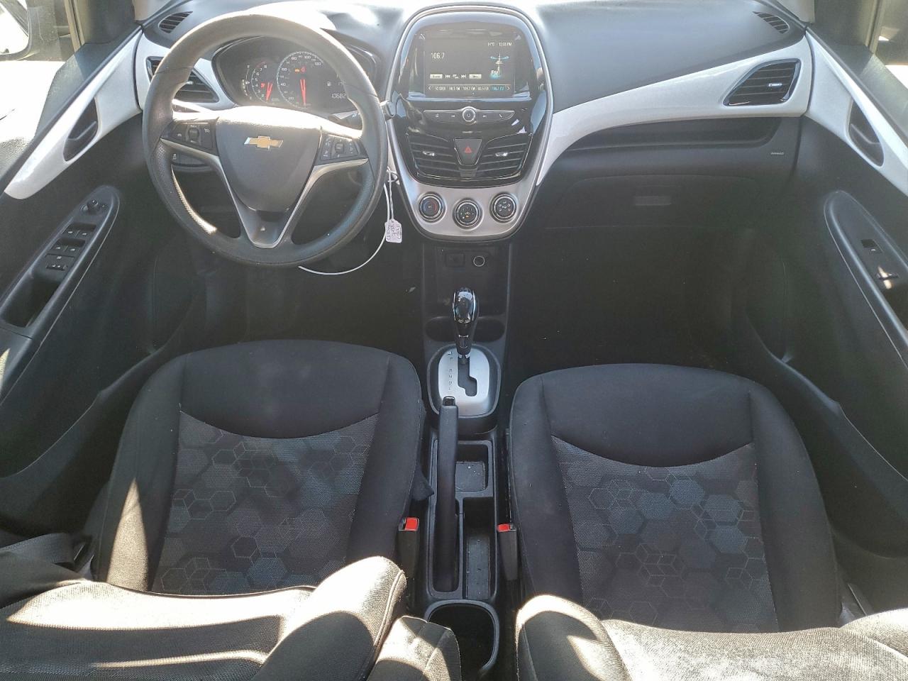 2016 CHEVROLET SPARK 1LT photo 8