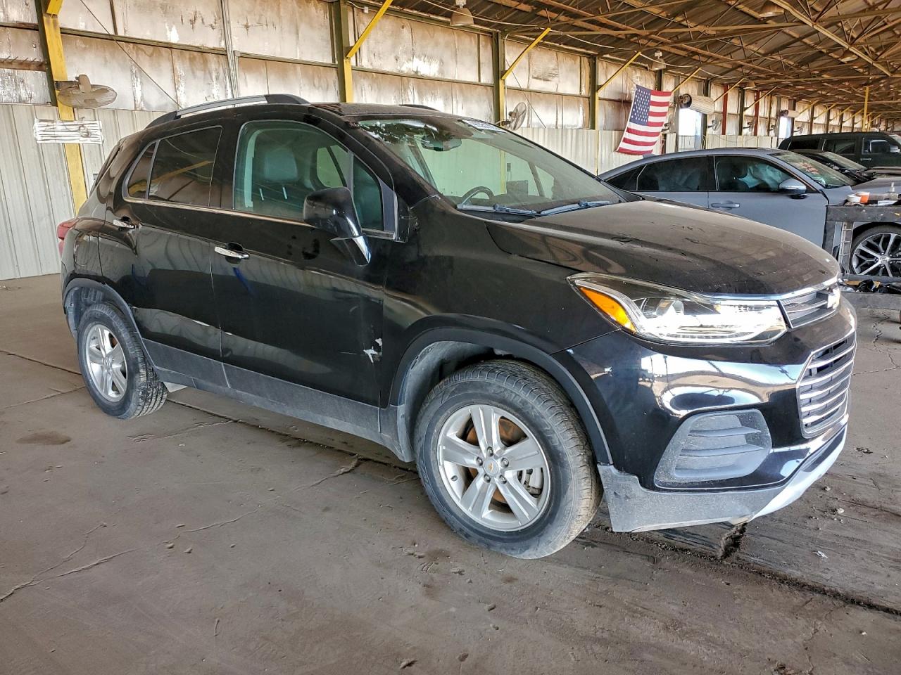 2019 CHEVROLET TRAX 1LT photo 4