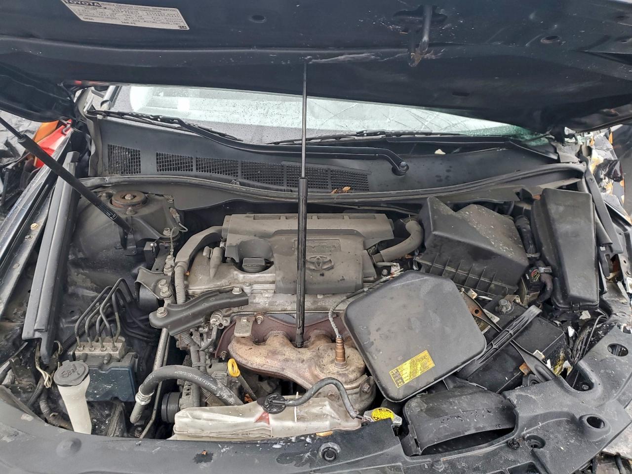 2012 TOYOTA CAMRY BASE photo 11