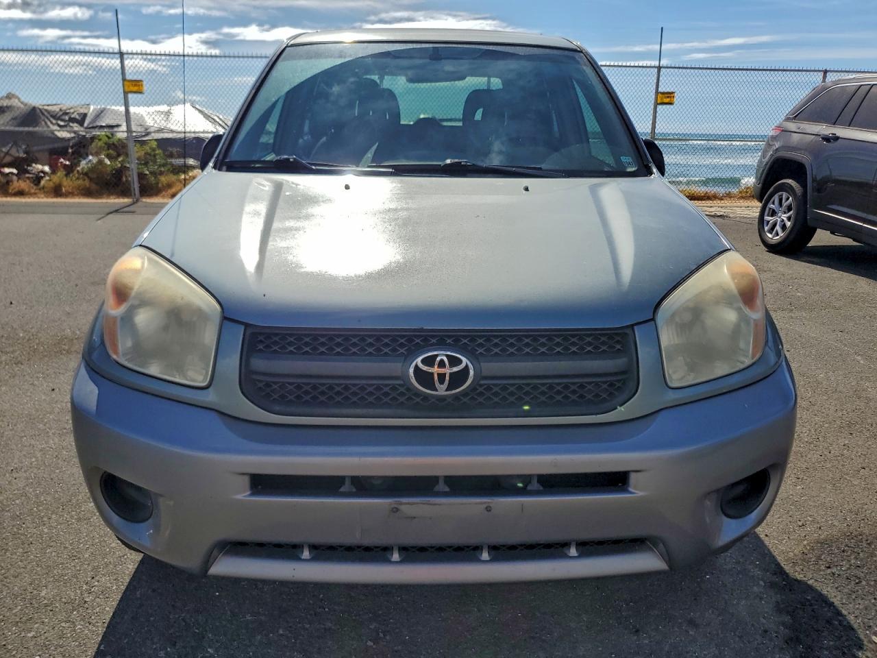2004 TOYOTA RAV4 photo 5