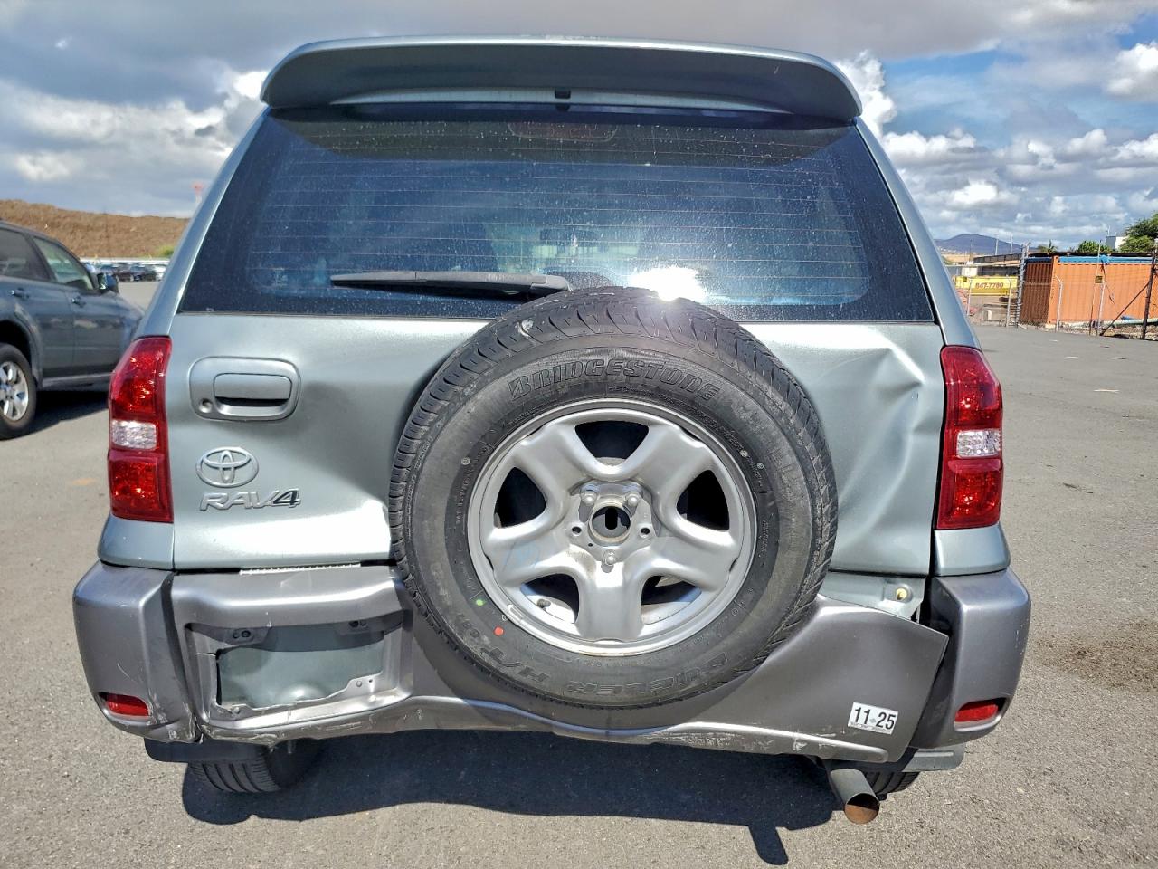 2004 TOYOTA RAV4 photo 6