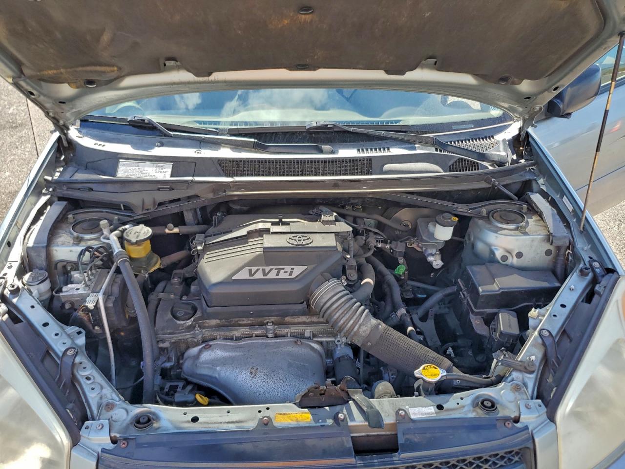 2004 TOYOTA RAV4 photo 12