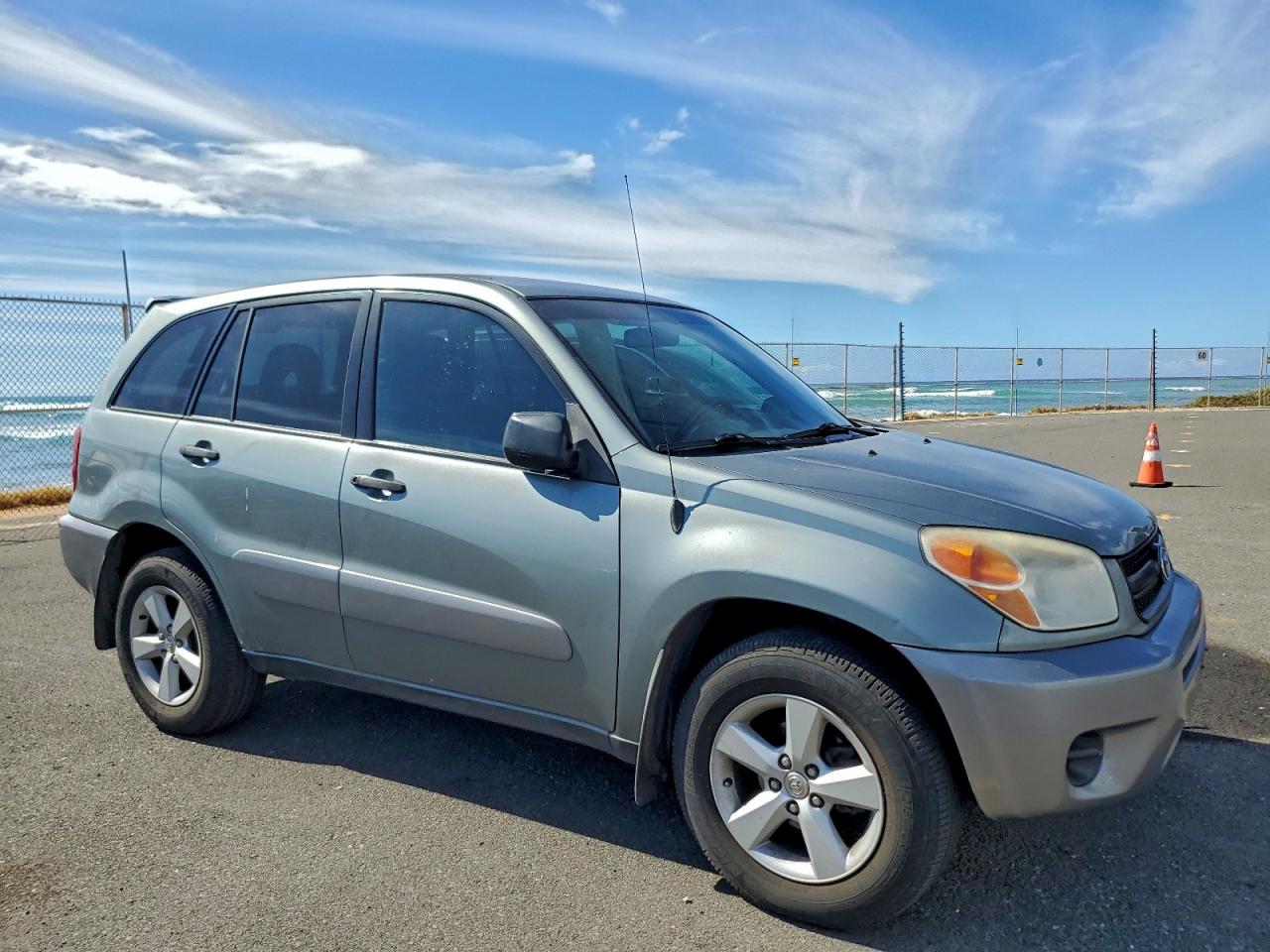 2004 TOYOTA RAV4 photo 4