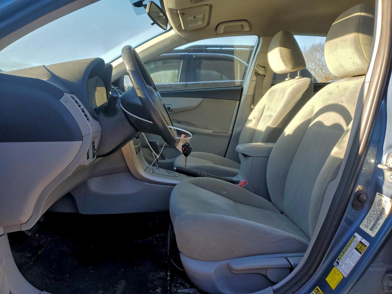2013 TOYOTA COROLLA BASE photo 7