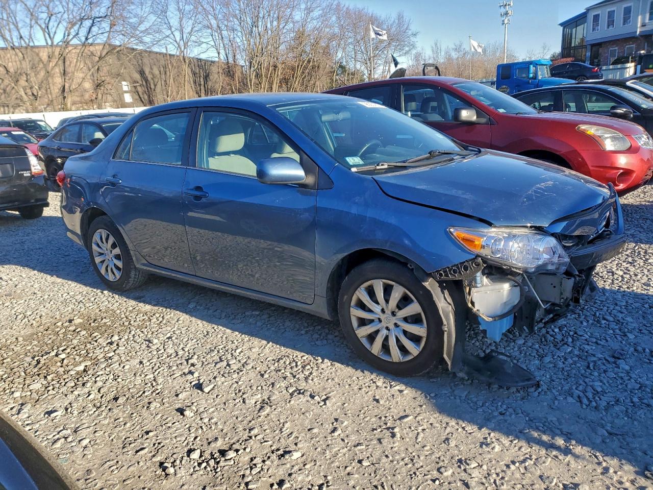 2013 TOYOTA COROLLA BASE photo 4