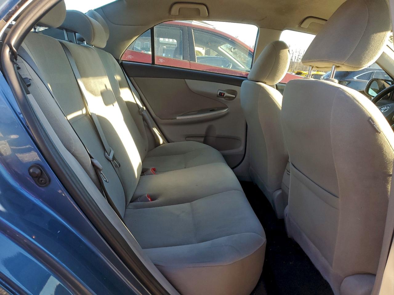 2013 TOYOTA COROLLA BASE photo 10