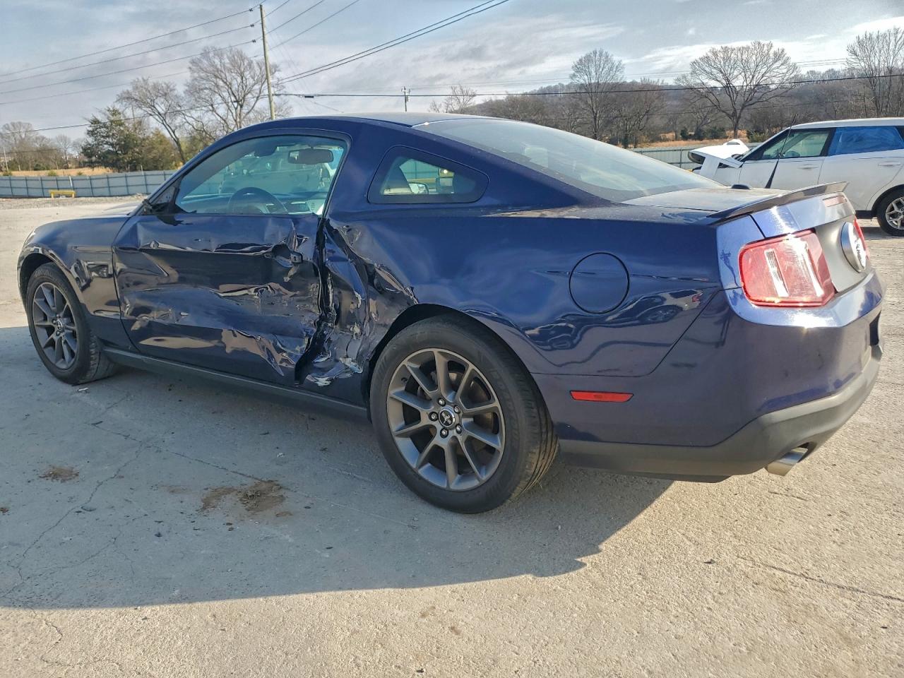 2012 FORD MUSTANG photo 2