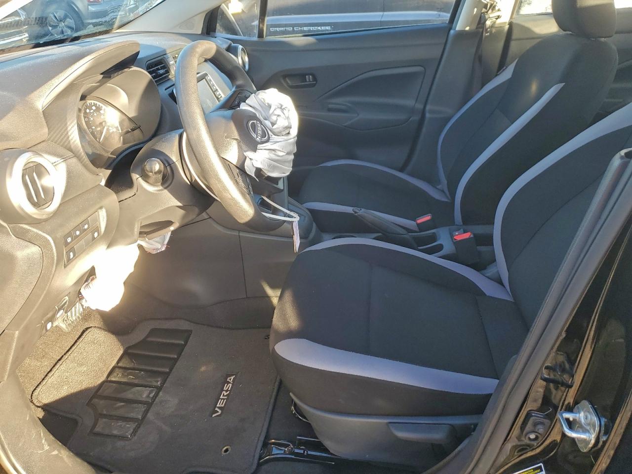 2025 NISSAN VERSA S photo 13