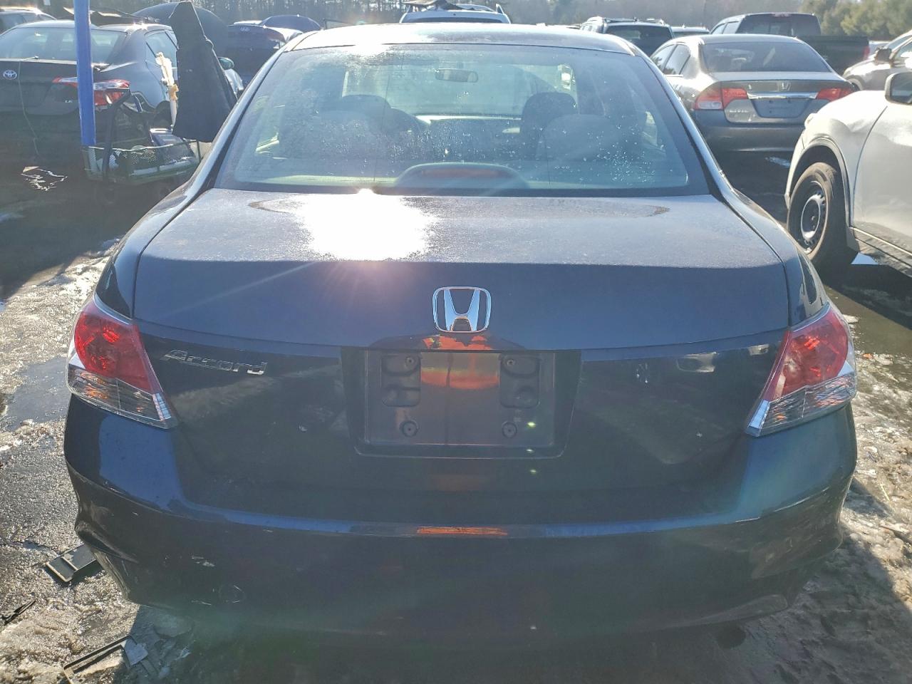 2010 HONDA ACCORD LX photo 6