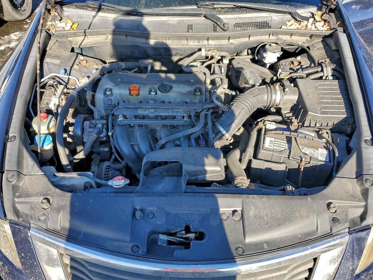 2010 HONDA ACCORD LX photo 11