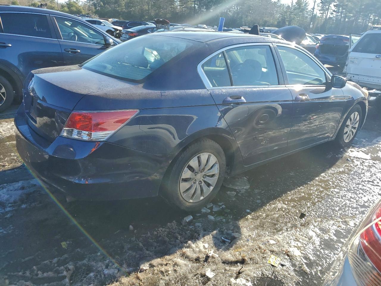 2010 HONDA ACCORD LX photo 3