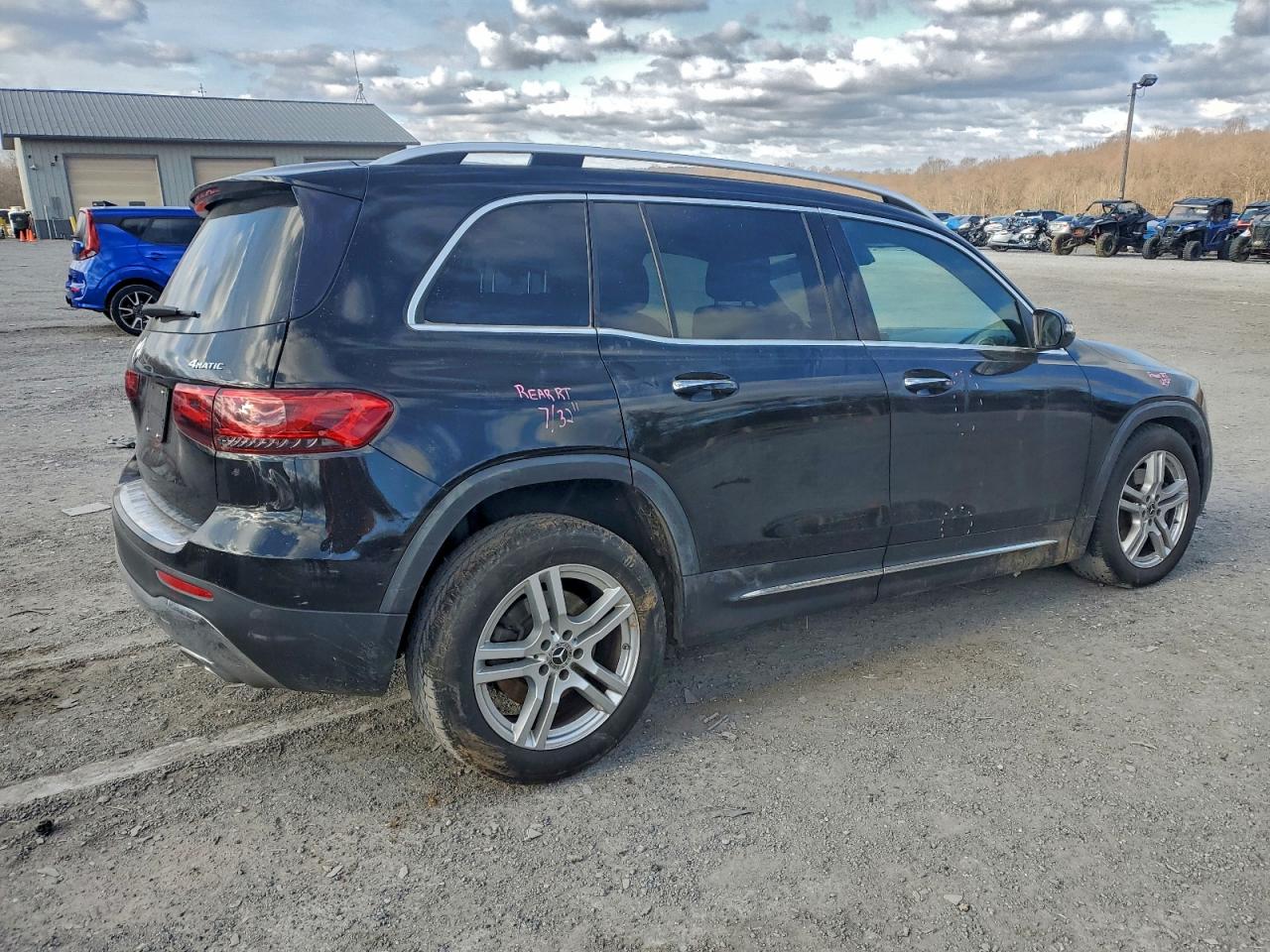 2021 MERCEDES-BENZ GLB 250 4MATIC photo 3
