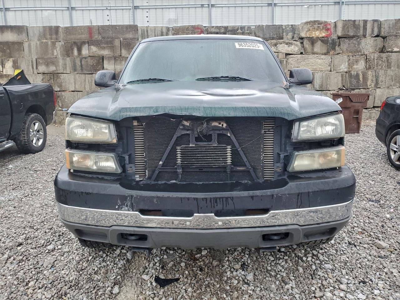 2004 CHEVROLET SILVERADO K2500 HEAVY DUTY photo 5