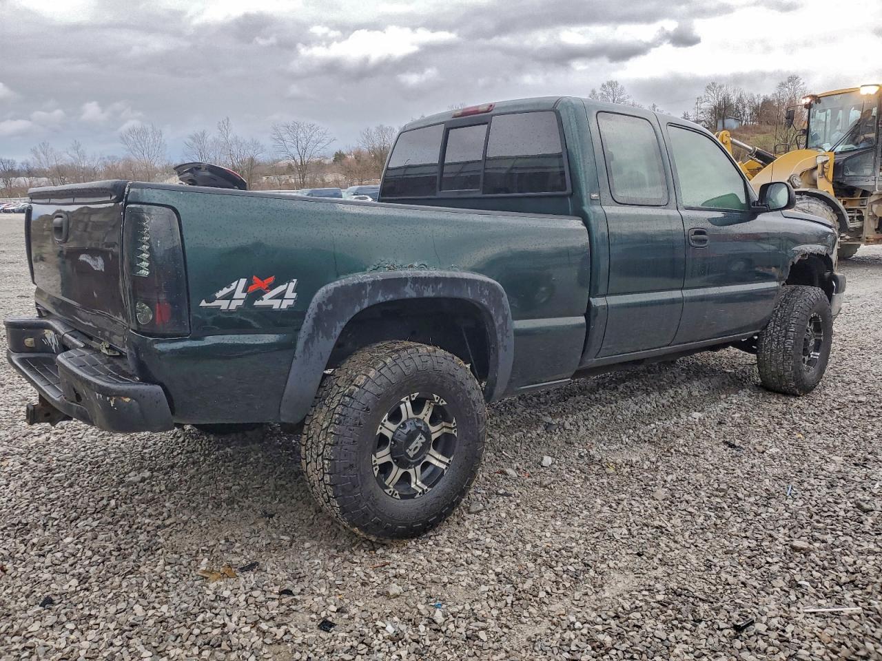 2004 CHEVROLET SILVERADO K2500 HEAVY DUTY photo 3