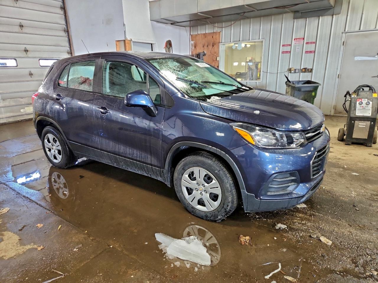 2018 CHEVROLET TRAX LS photo 4