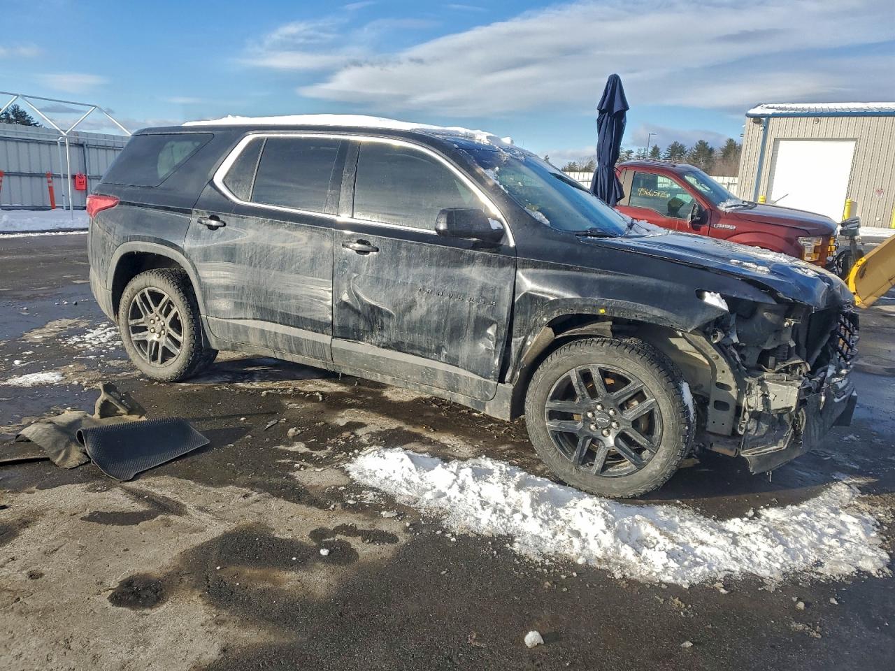 2020 CHEVROLET TRAVERSE LS photo 4
