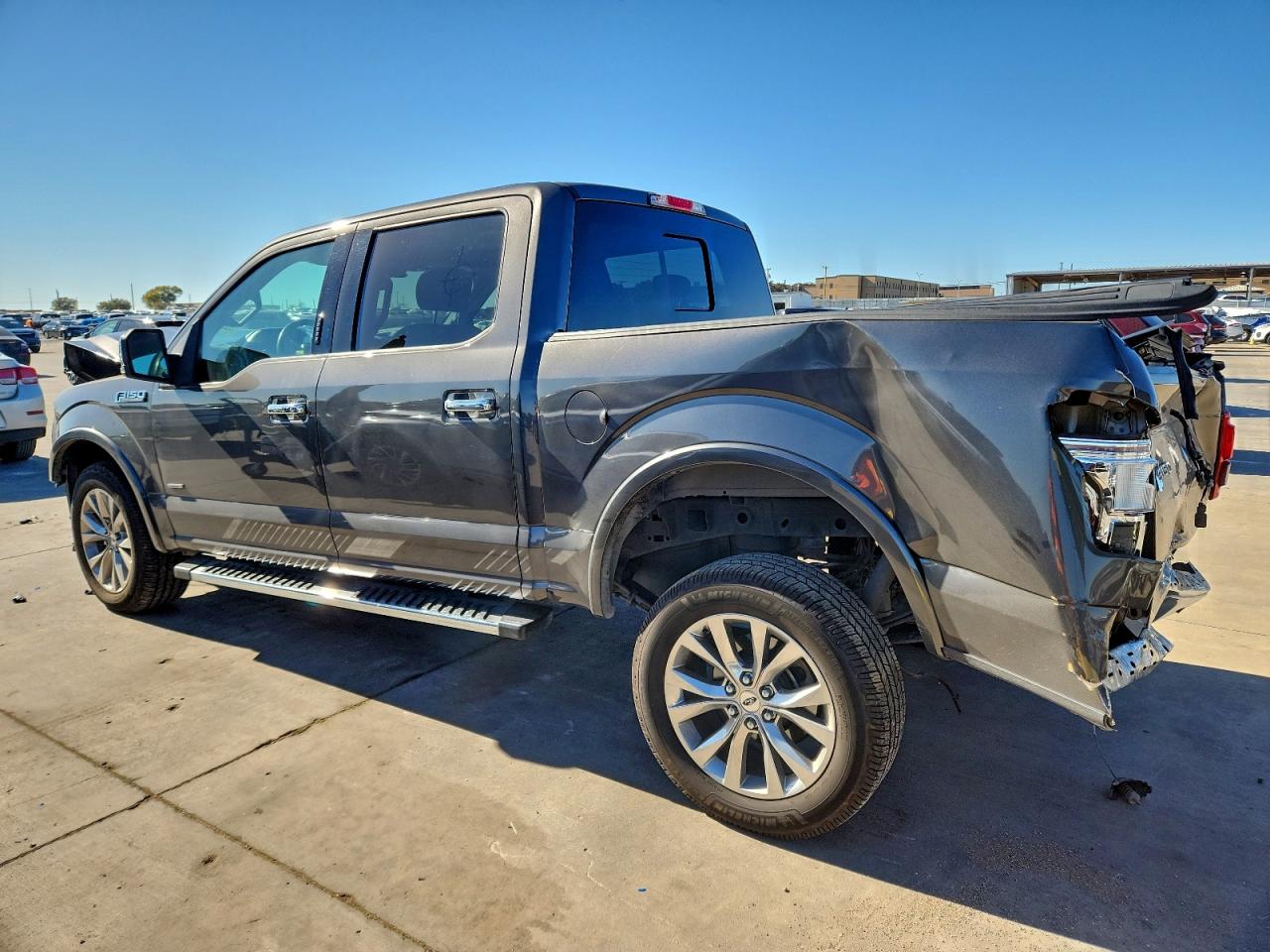 2017 FORD F150 SUPERCREW photo 2