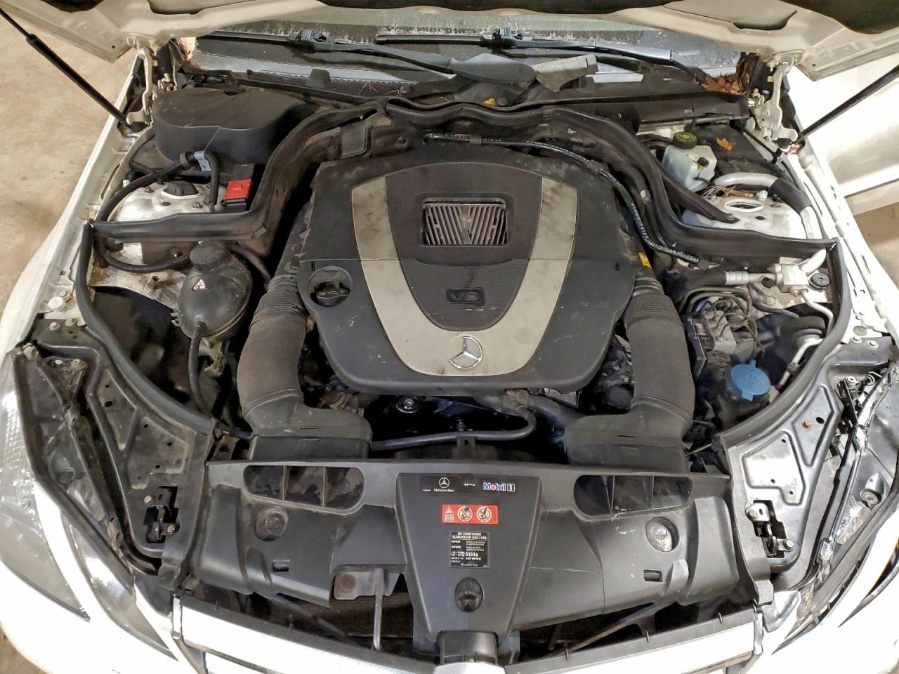 2011 MERCEDES-BENZ E 350 photo 11