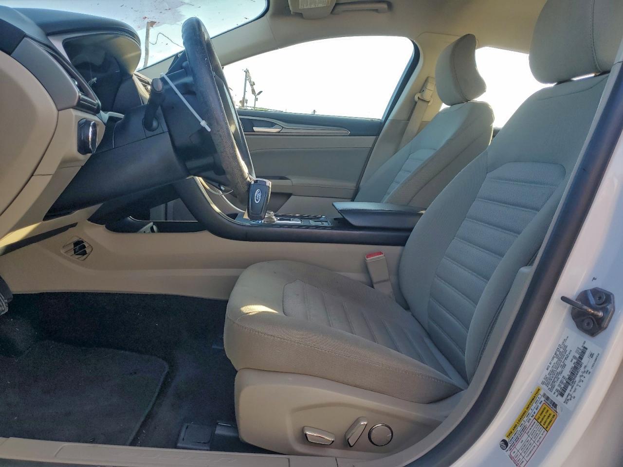 2018 FORD FUSION SE photo 7