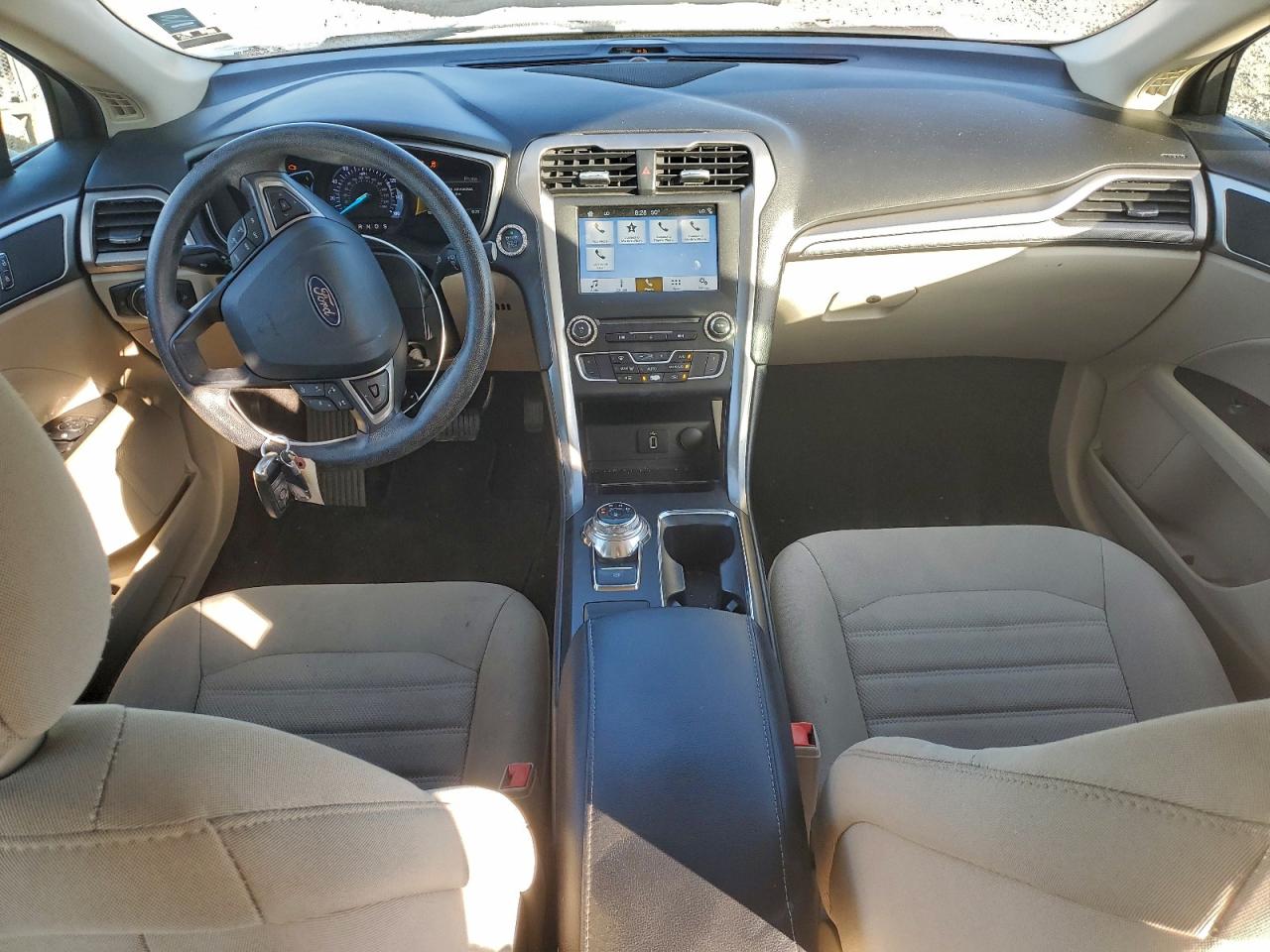 2018 FORD FUSION SE photo 8