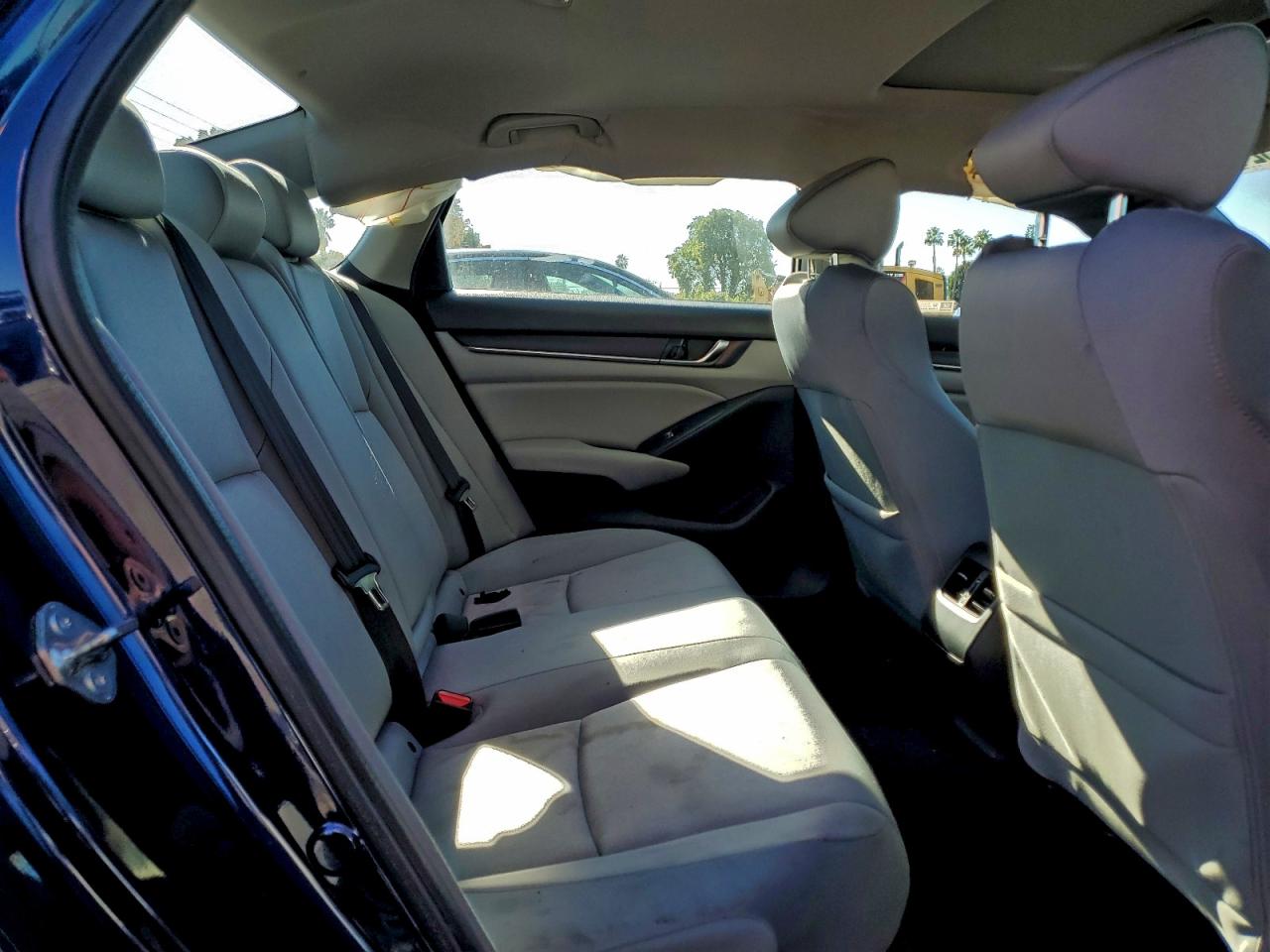 2020 HONDA ACCORD EX photo 10