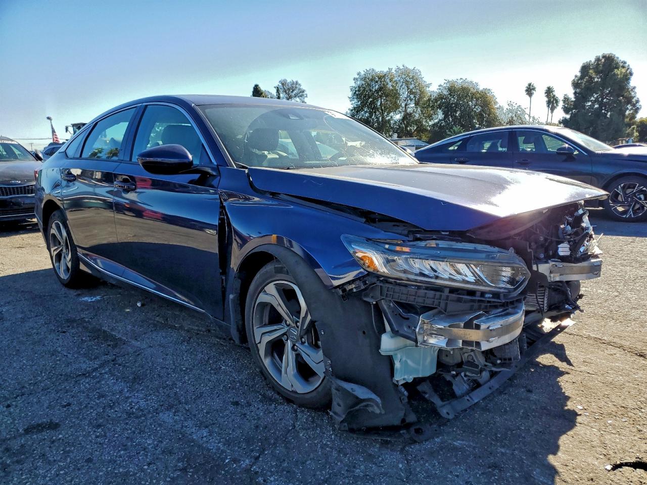 2020 HONDA ACCORD EX photo 4