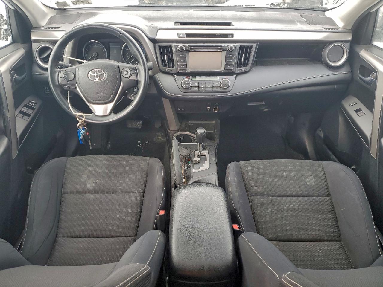 2016 TOYOTA RAV4 XLE photo 8