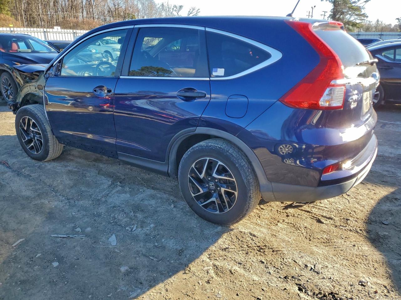 2016 HONDA CR-V SE photo 2