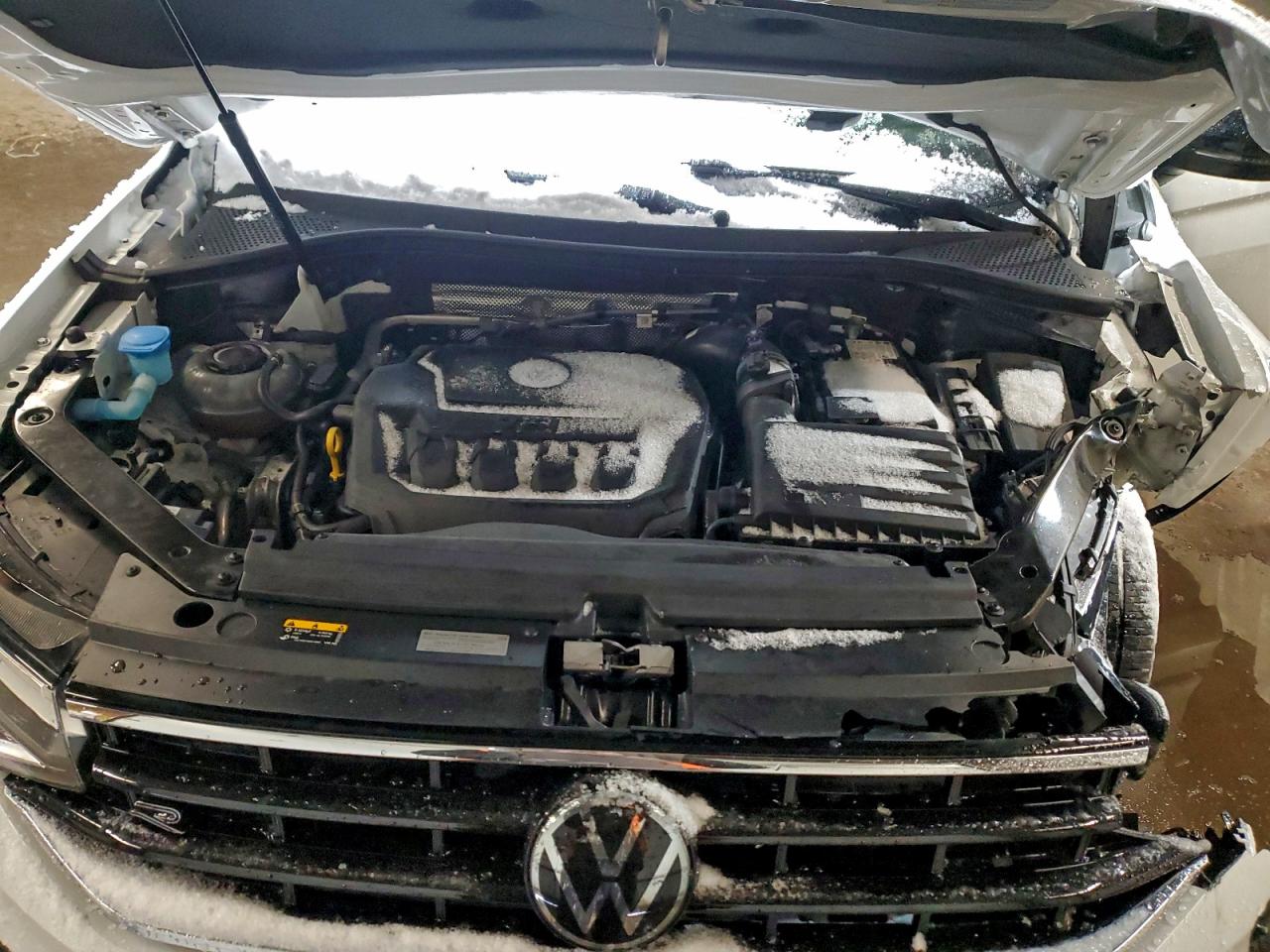 2024 VOLKSWAGEN TIGUAN SE R-LINE BLACK photo 12