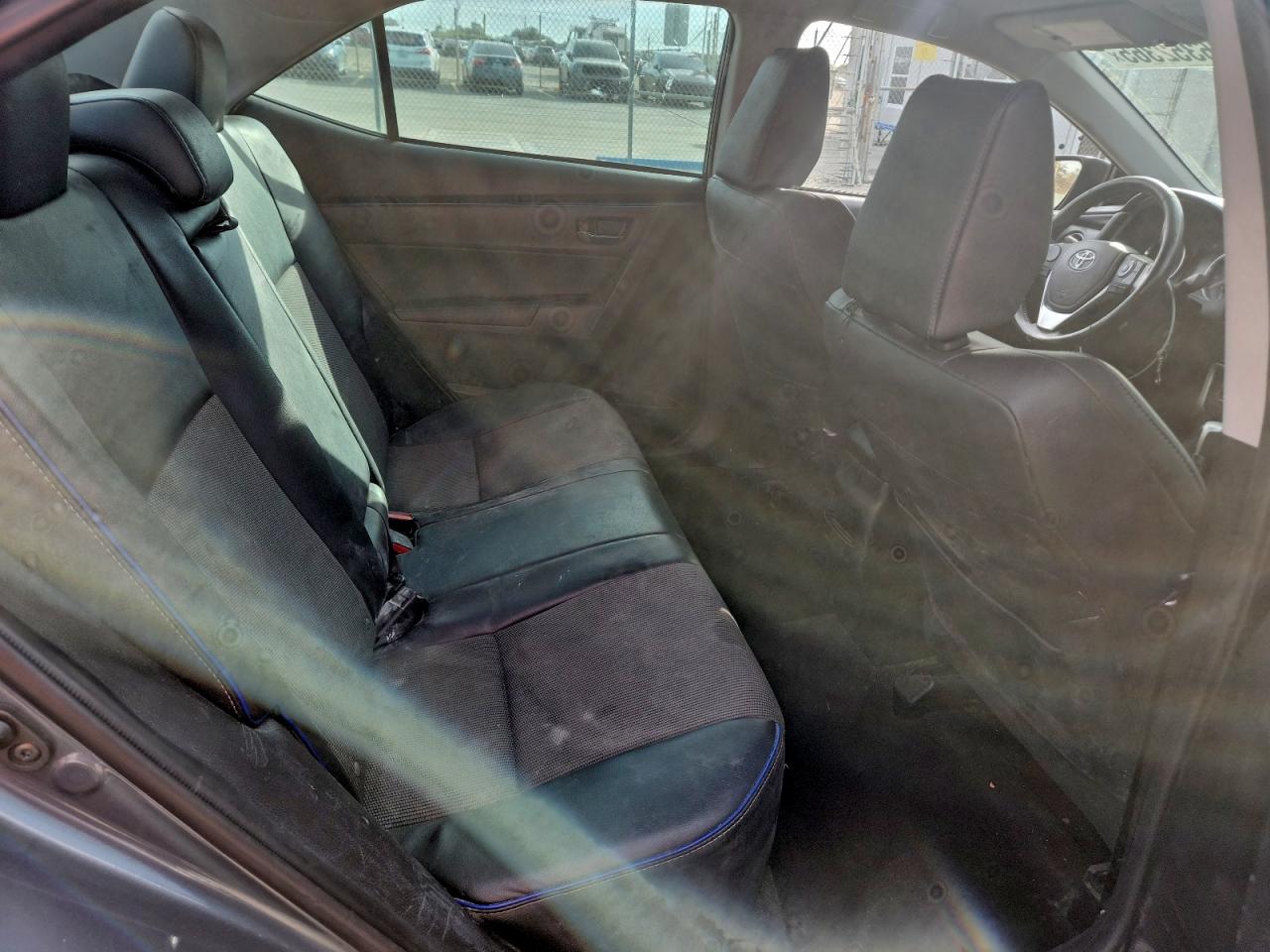 2017 TOYOTA COROLLA L photo 10