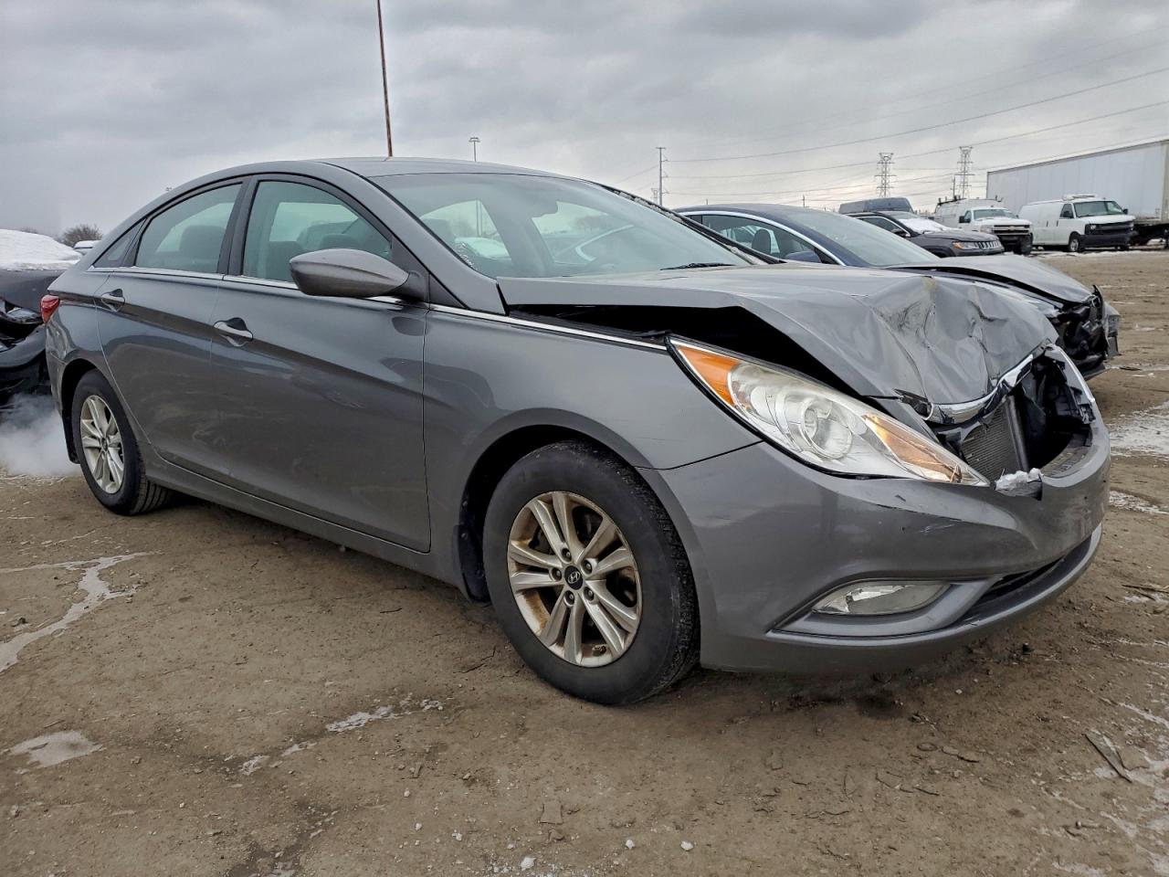2013 HYUNDAI SONATA GLS photo 4