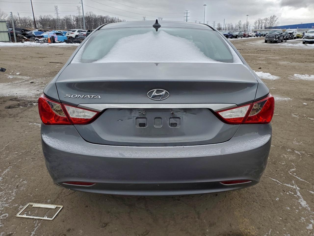 2013 HYUNDAI SONATA GLS photo 6