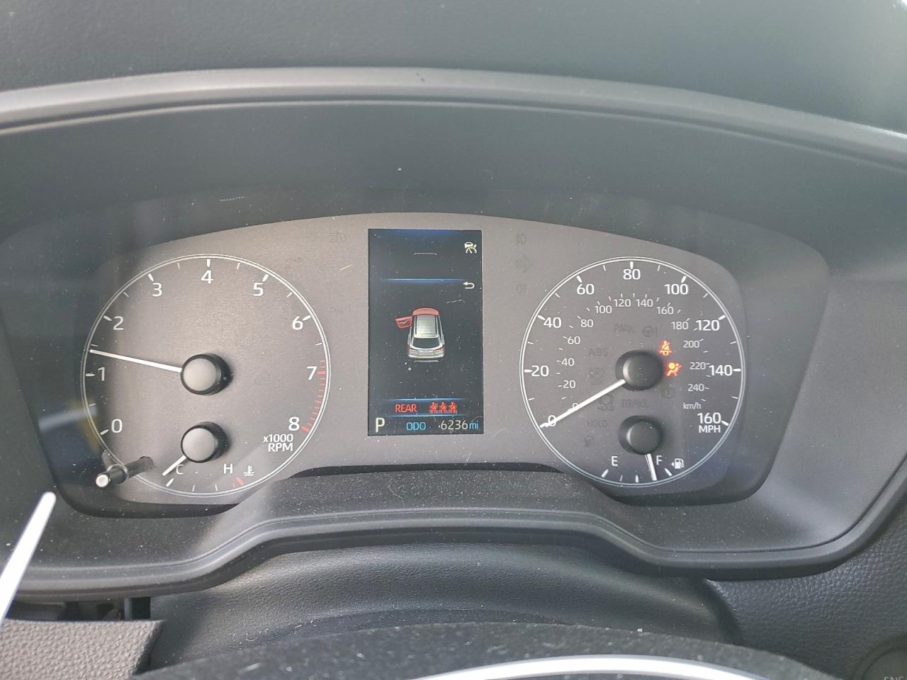 2025 TOYOTA COROLLA CROSS LE photo 9