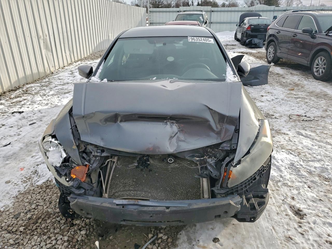 2010 HONDA ACCORD LX photo 5