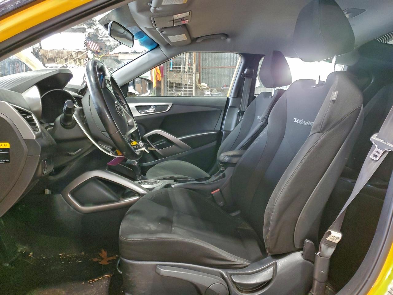 2017 HYUNDAI VELOSTER photo 13
