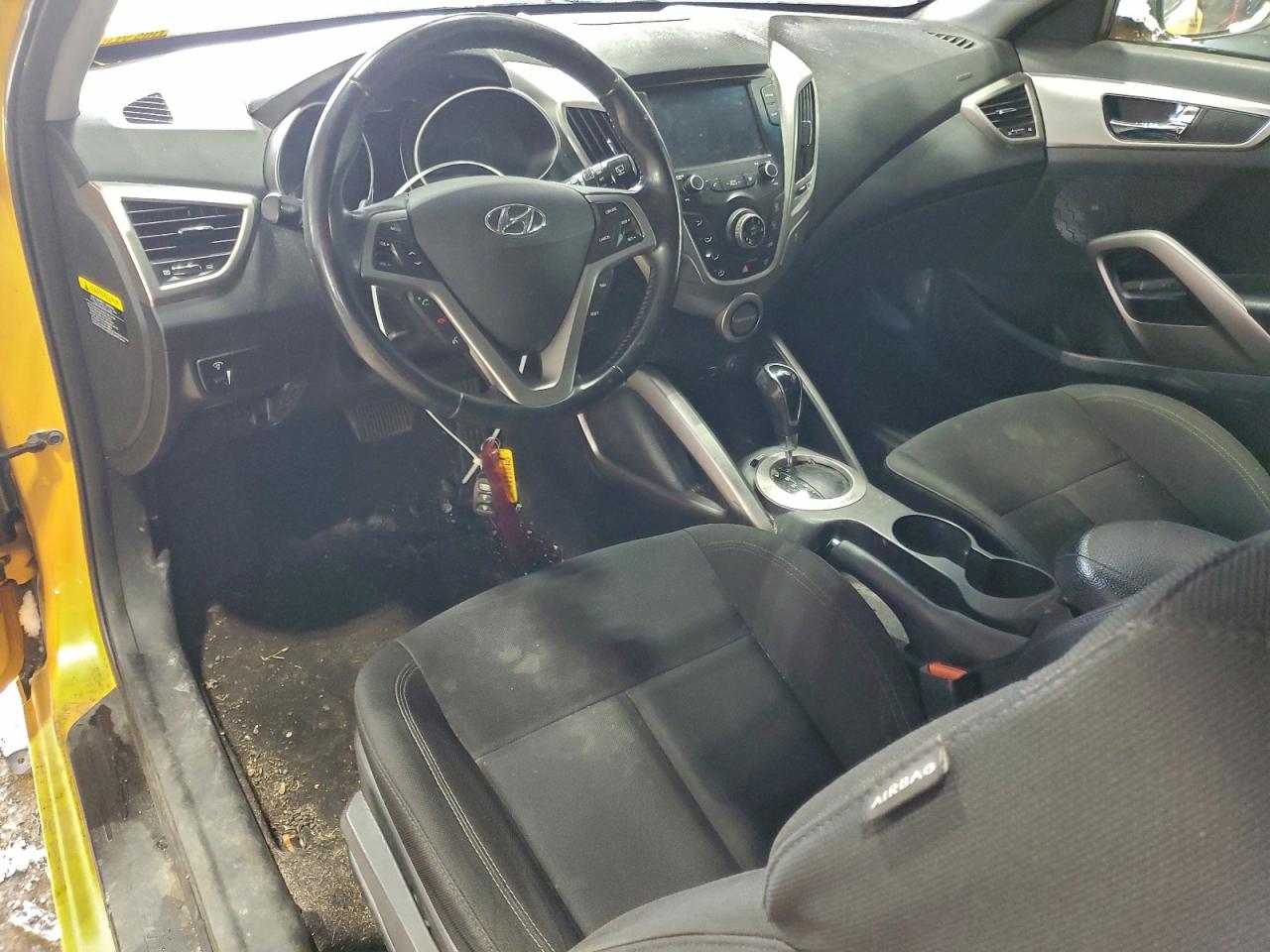 2017 HYUNDAI VELOSTER photo 15