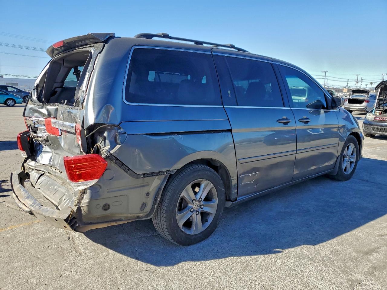 2010 HONDA ODYSSEY TOURING photo 5