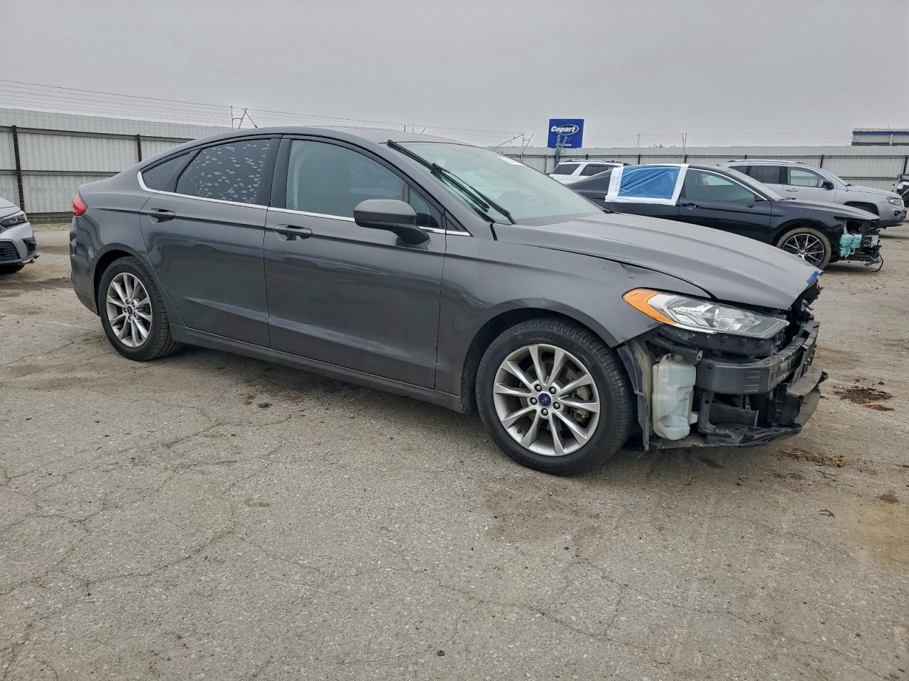 2017 FORD FUSION SE photo 4