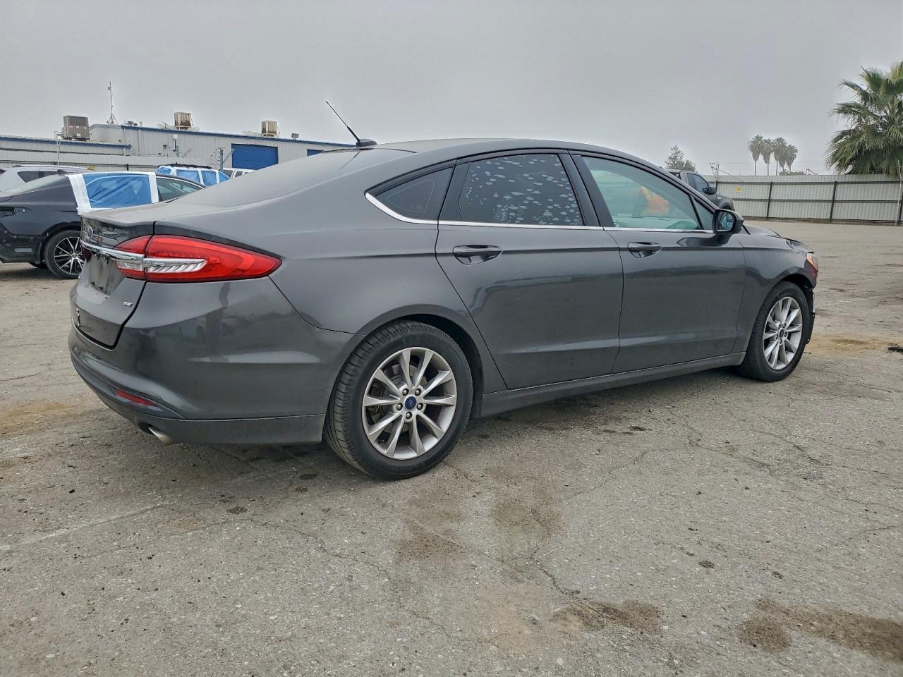 2017 FORD FUSION SE photo 3